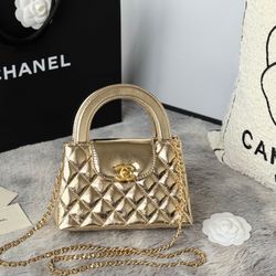 24A Kelly handle bag