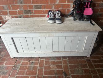 Storage bench (set of 2)