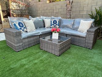 Patio Furniture set outdoor new in the box