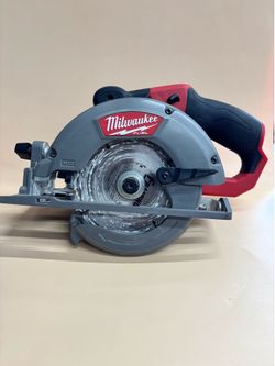 Milwaukee 12v 5 3/8’’  Battery operated Circular Saw Used Tool Only