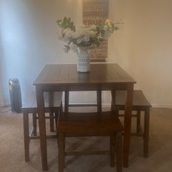 Table And Chairs 