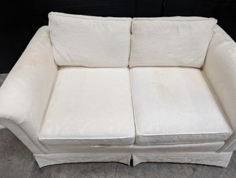 DREXEL Heritage Cream Loveseat