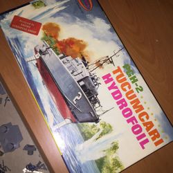 Tucumcari hydrofoil PGH-2 model kit by Aurora 1969 Navy ship boat