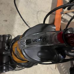 Dyson Vacuum 