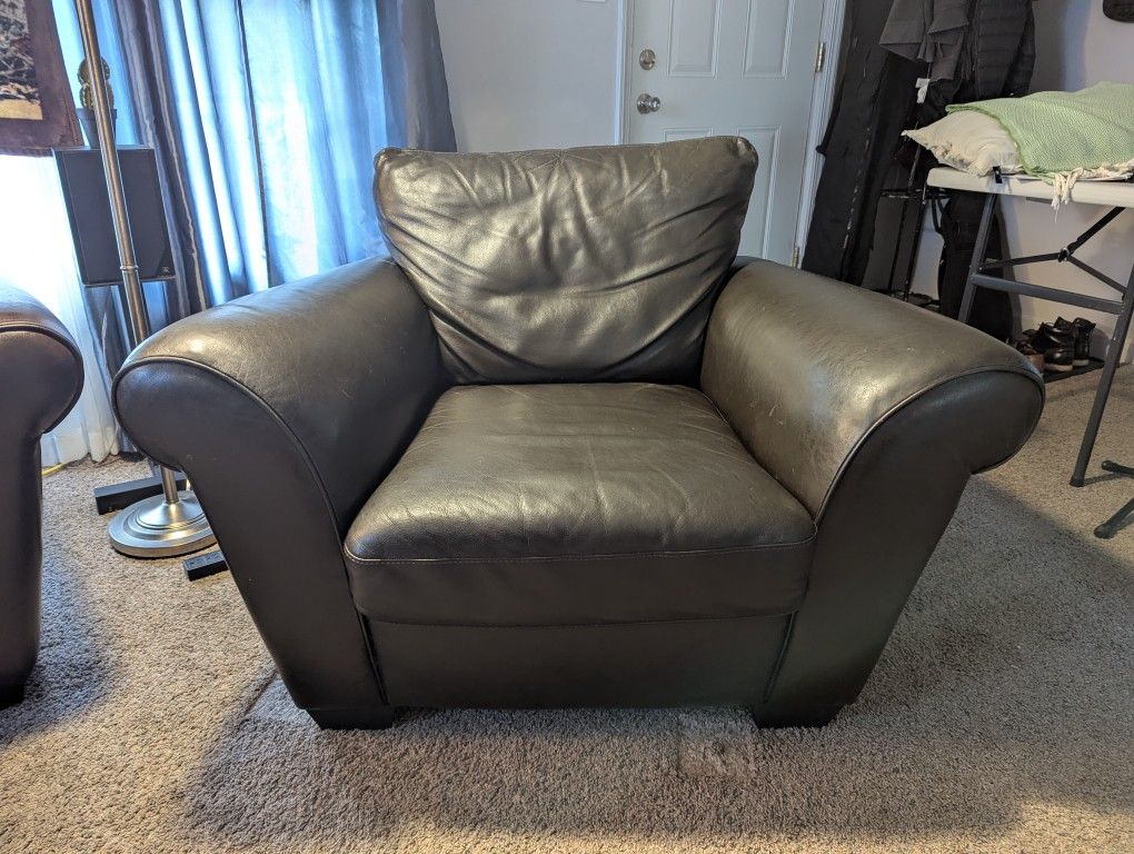 Natuzzi Leather Loveseat