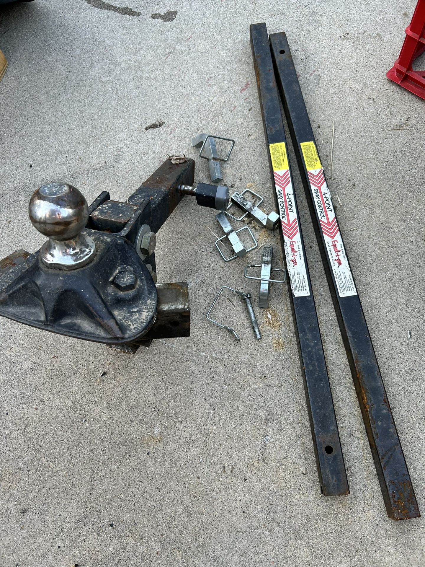 Trailer hitch And Stabilizer Bars for Sale in Glendora, CA OfferUp