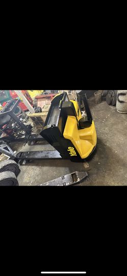 Yale 24v Electric Pallet Jack New Batteries