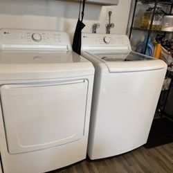 LG washer And Dryer Set 