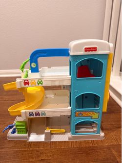 Little people car garage