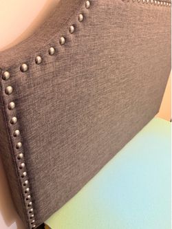 Full size bed / frame