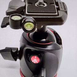 Manfrotto #058 Italy Tripod For Photographys