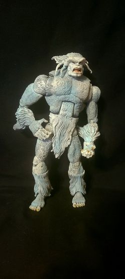 Marvel Legends Sasquatch White Wendigo 8"