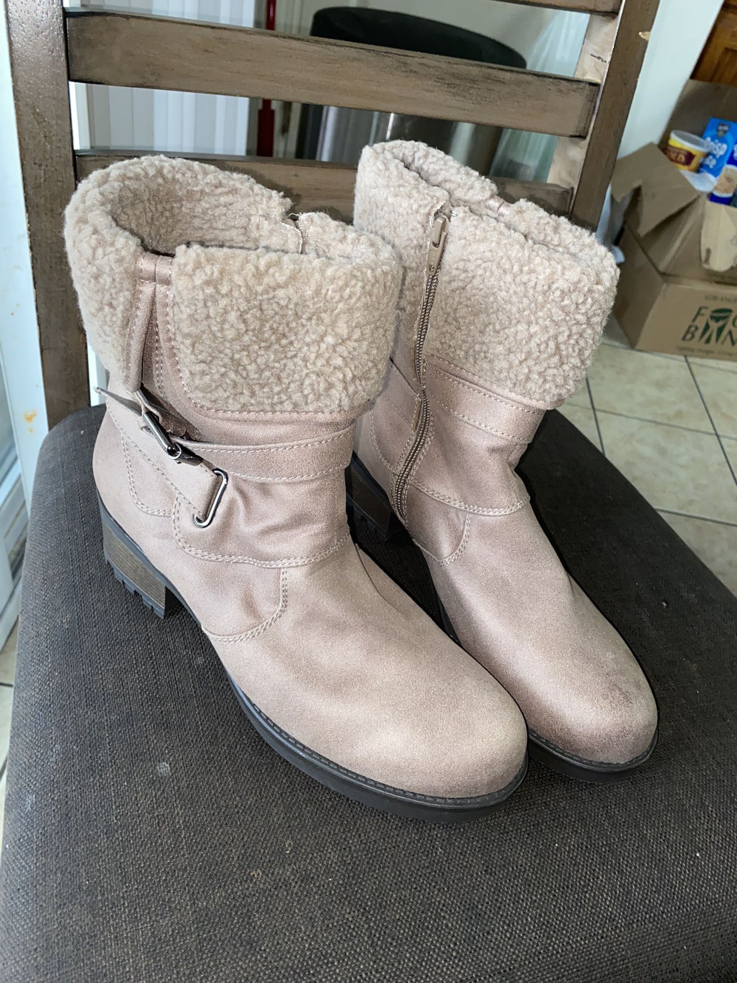 Women Snow boots 