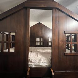 Pottery Barn Tree House Bunk Bed 