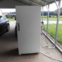 Free Freezer (looks Like What’s Shown Below)