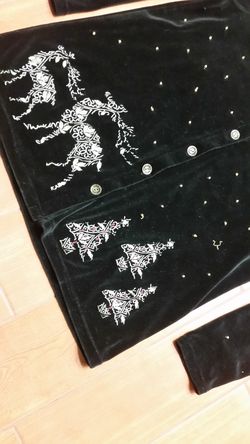 Karen Scott Christmas Cardigan size M