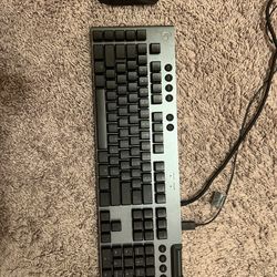 G 815, Like It Was Out Of The Box  Free Mouse