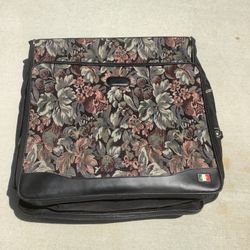 Lark Travel Luggage Suitcase Set of 2 Vintage