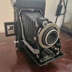 Rare Vintage 1940's Kodak Junior Vigilant Six-20 Folding Camera
