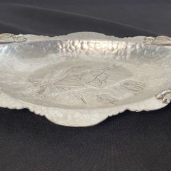 Vintage Hammered Aluminum Oval Serving Dish Tulip Tray 404 Hand Wrought Creations Rodney Kent