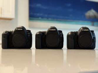 Canon EOS 5D Mark IV (5D4) – Used – Good Working Condition