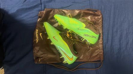 Travis’s Scott phantom size 9