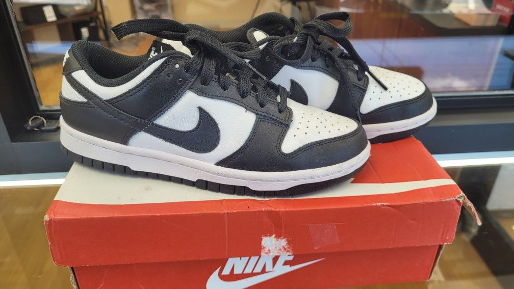 Womens Nike Dunk Low Panda 6.5