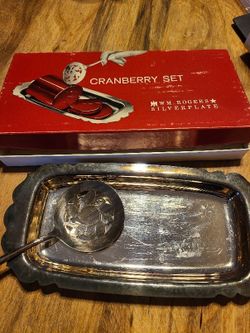 Wm Rogers Silverplated Cranberry Dish