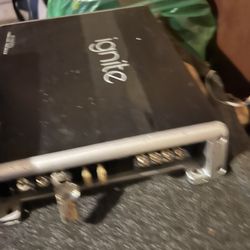 I Have A Set Of 15inch Speakers And I Have A Set of 12 Inch Speakers Both Sets Works Good Great Bass And Amp And Touch Screen 