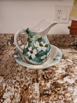 Mccoy pottery pitcher and bowl