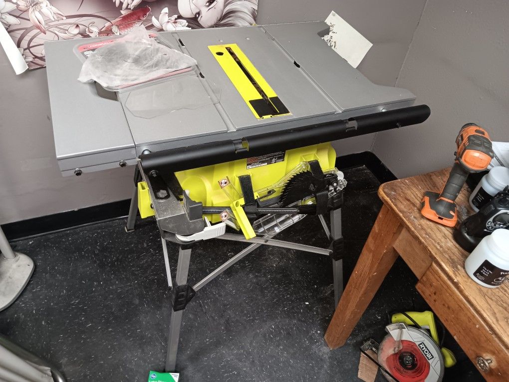 Ryobi RTS21G Portable Table Saw With Stand for Sale in Albuquerque, NM