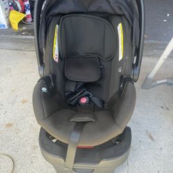 Britax Infant Car Seat And Base 