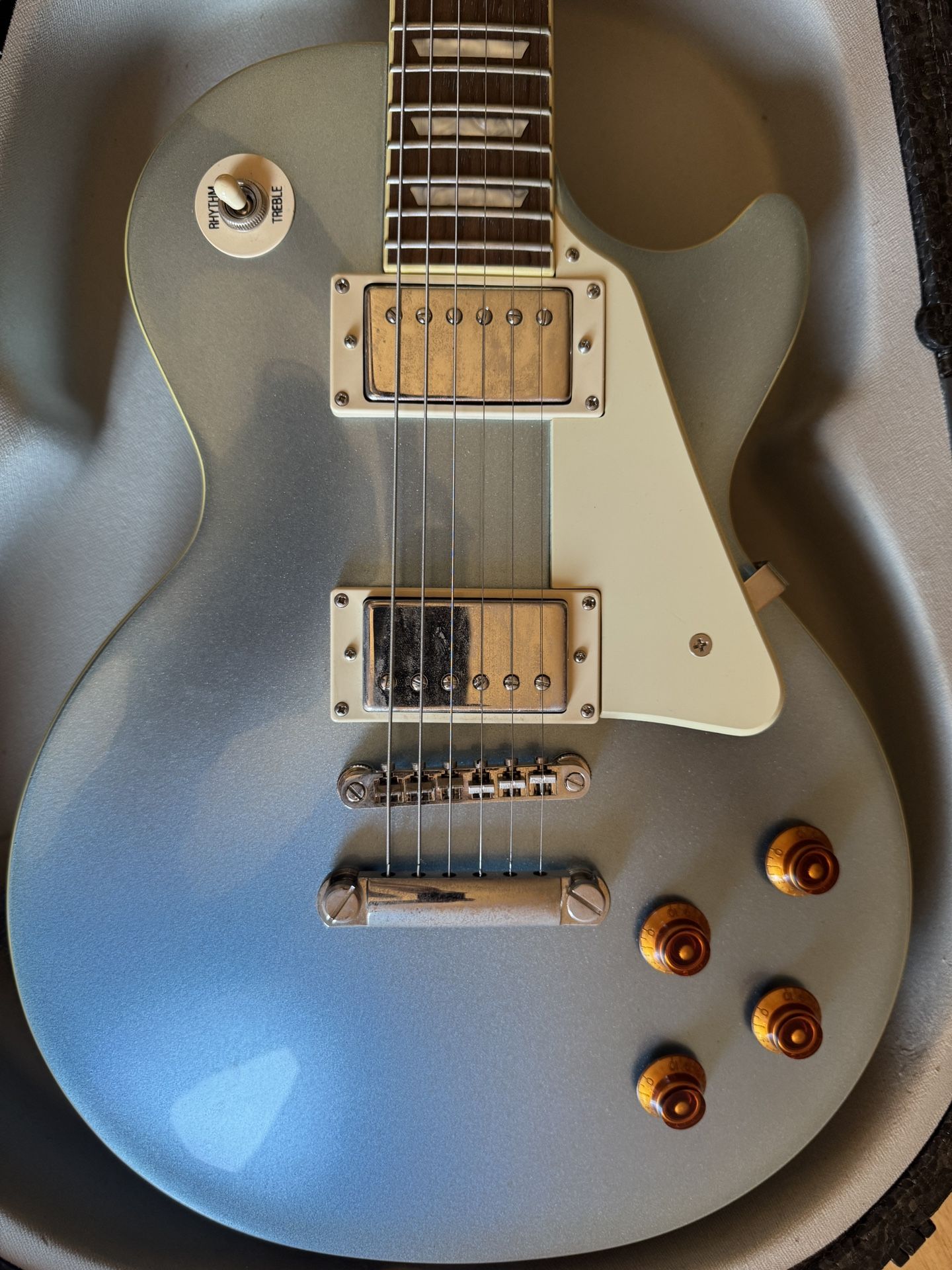 Epiphone Les Paul Standard With Hardcase