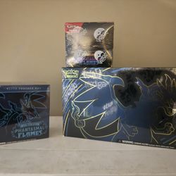 Pokemon. Charizard Ex Premium And Phantasmal Flames