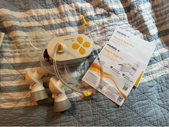 NWOB Medela Breast Pump Set
