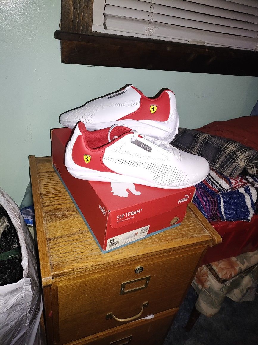 PUMA Ltd Edition Drift Cats Ferrari Shoes