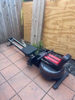 Water Rowing Machine