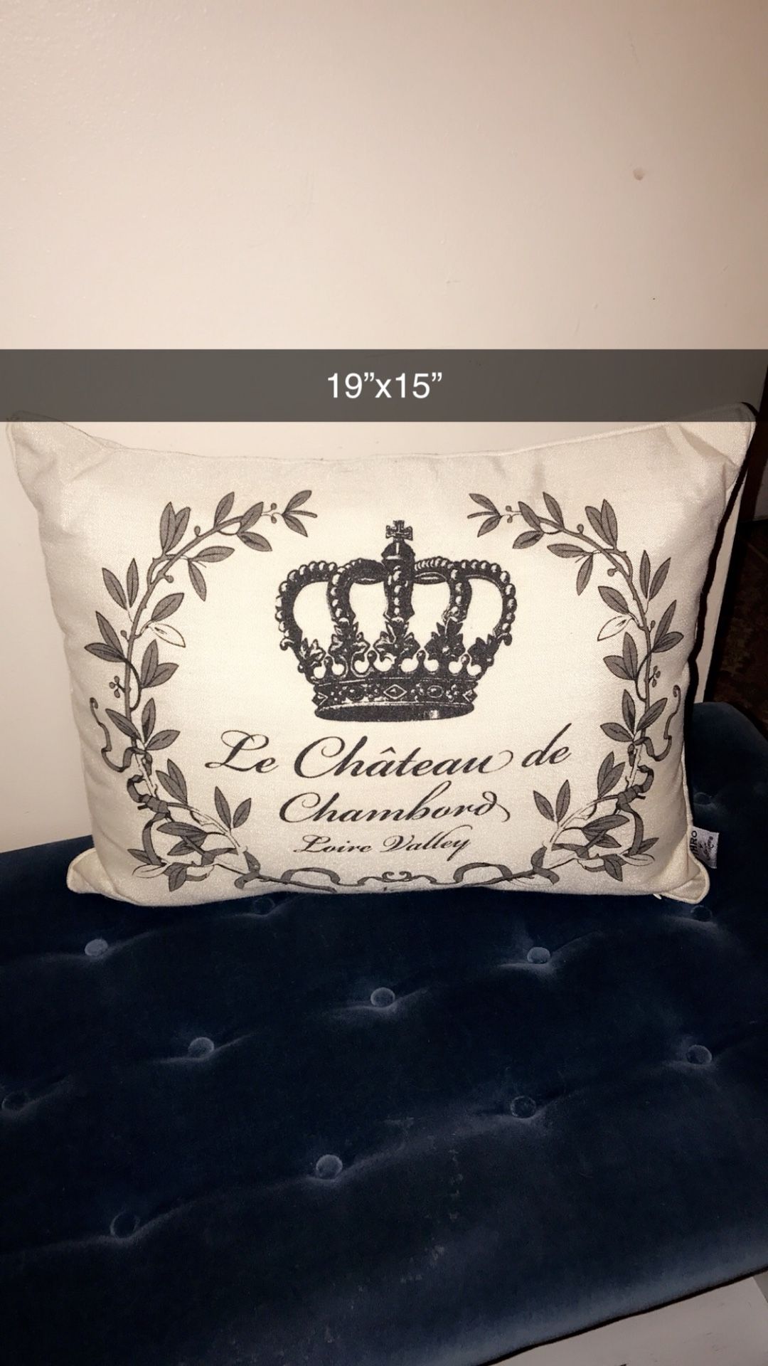 Like new decorative pillow 1