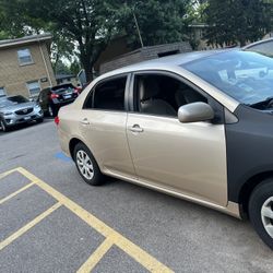 Good Car Toyota Corolla 2011