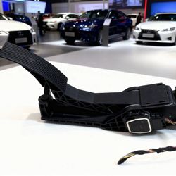 Accelerator Pedal Sensor GL320, GL450, GL550, ML320, ML350, ML450, ML500 OEM MB