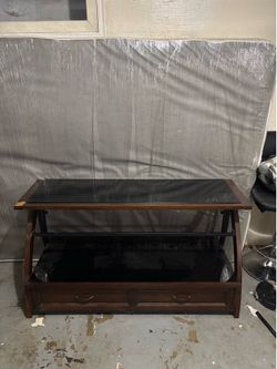 $25 OBO Dark Wood TV Stand / Entertainment Center