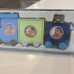 3 pic baby frame train