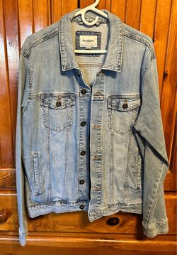 XL Goodfellow & Co Light Wash Denim Jacket