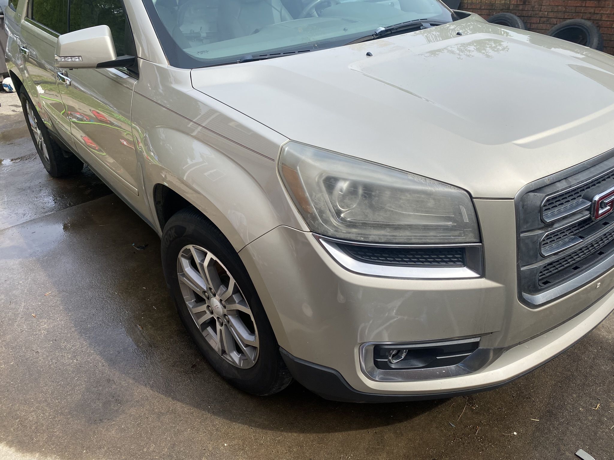 2013 GMC Acadia