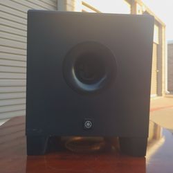 Yamaha subwoofer.. no cords