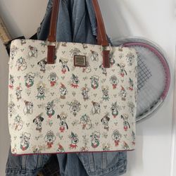 Dooney And Bourke Bag