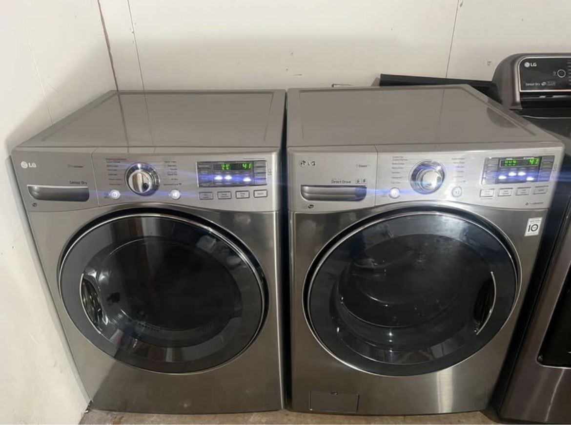 LG Steam Washer & Dryer Set 