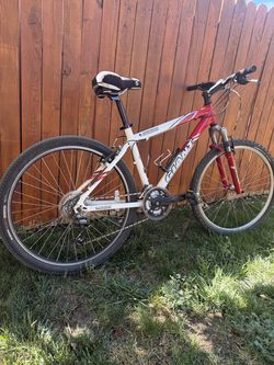 Giant Yukon Mountain Bike — 26" Aluminum Hardtail — $125