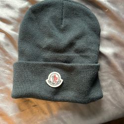 Moncler beanie 