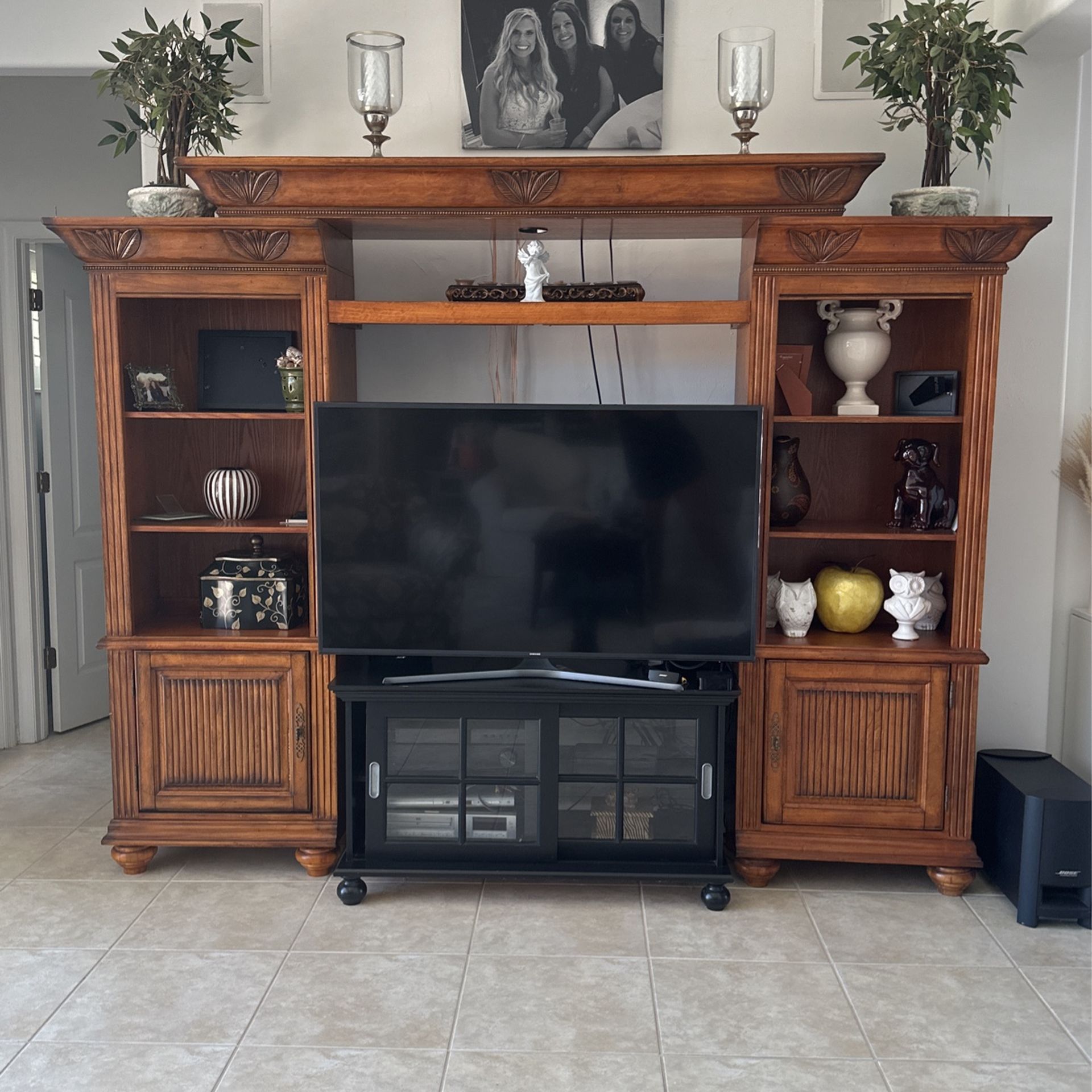 Solid Wood Wall Unit 